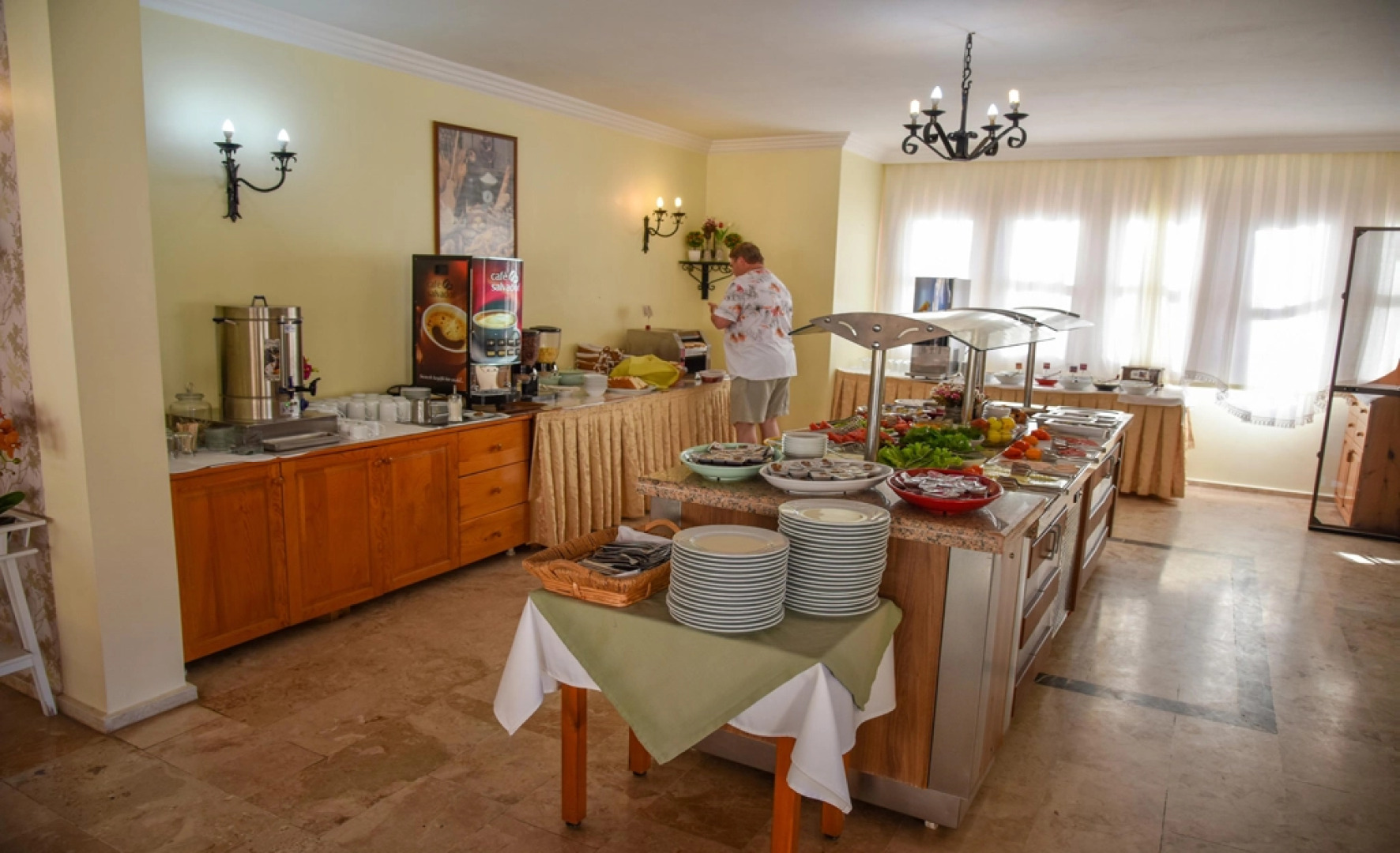 Belcehan Beach Hotel