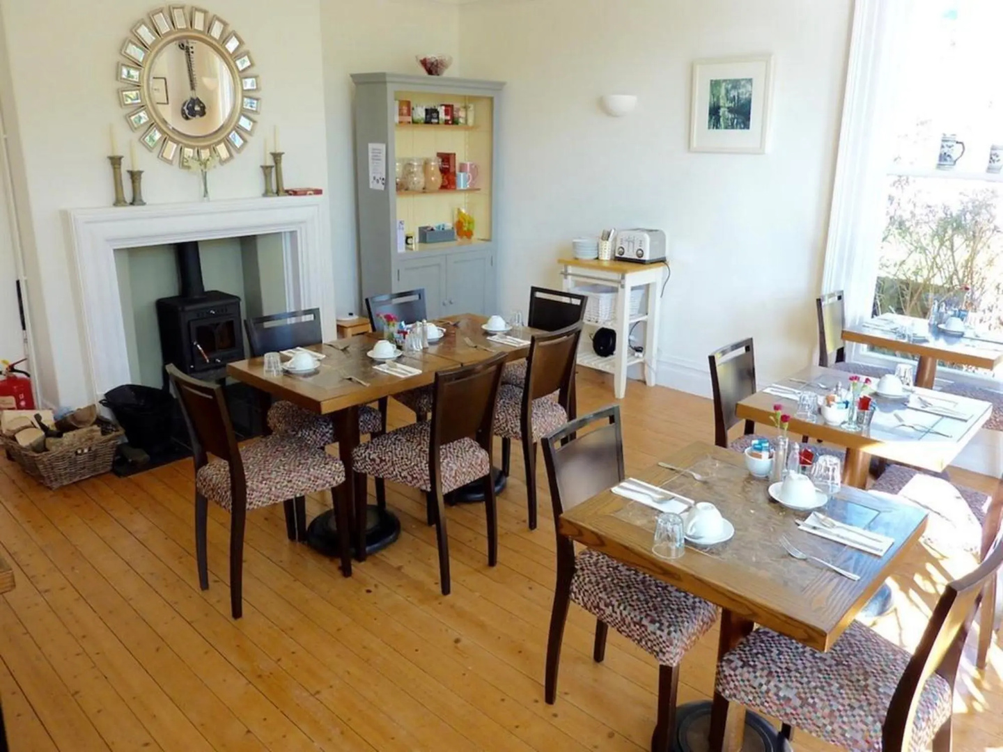 Derrin Guest House