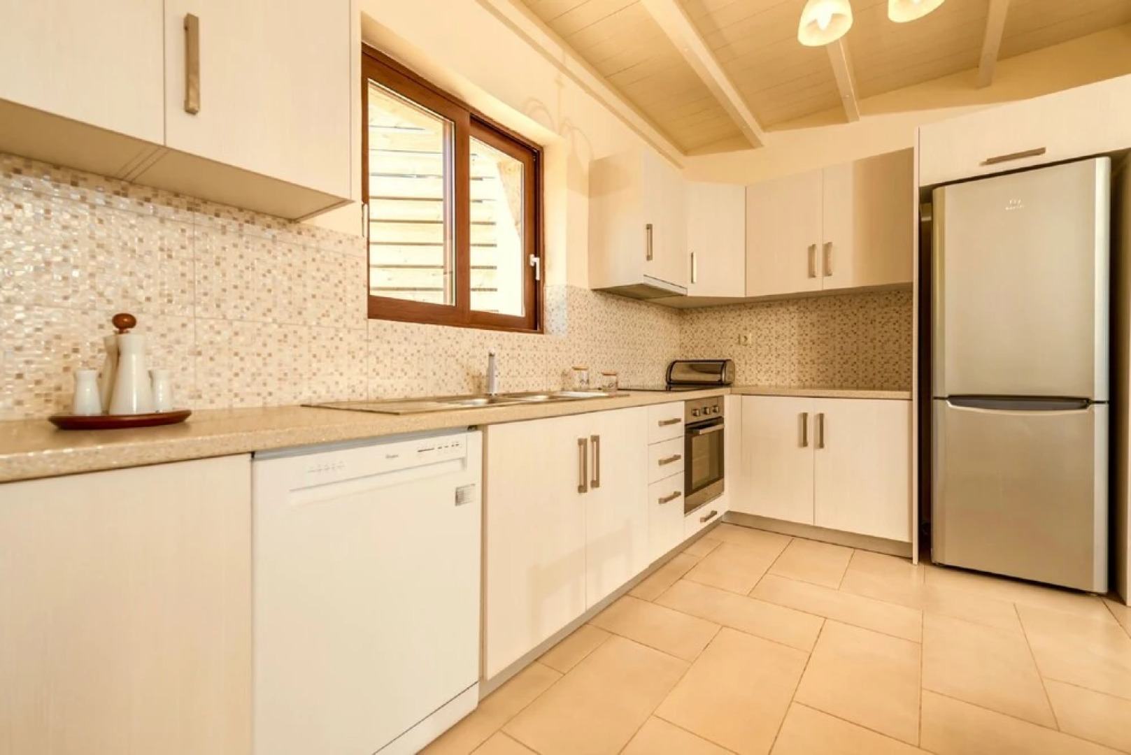 Deluxe II Villa by LeaderStay