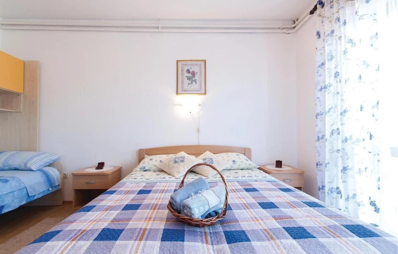 Beautiful Home in Divsici With Wifi and 1 Bedrooms