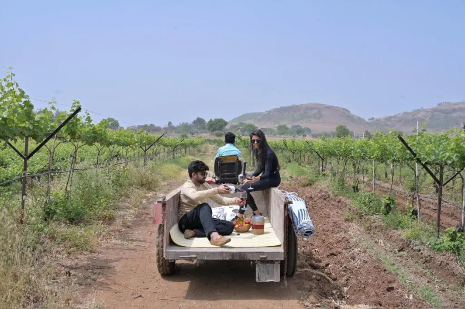 SaffronStays Onellaa, Nashik - infinity pool villa surrounded by a vineyard