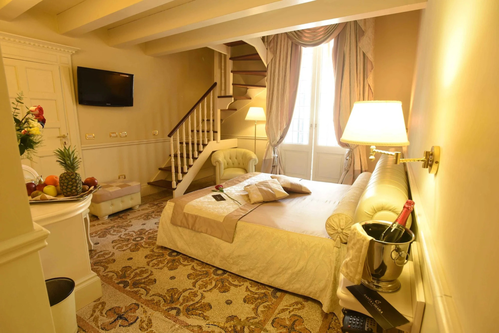 Suite Hotel Santa Chiara