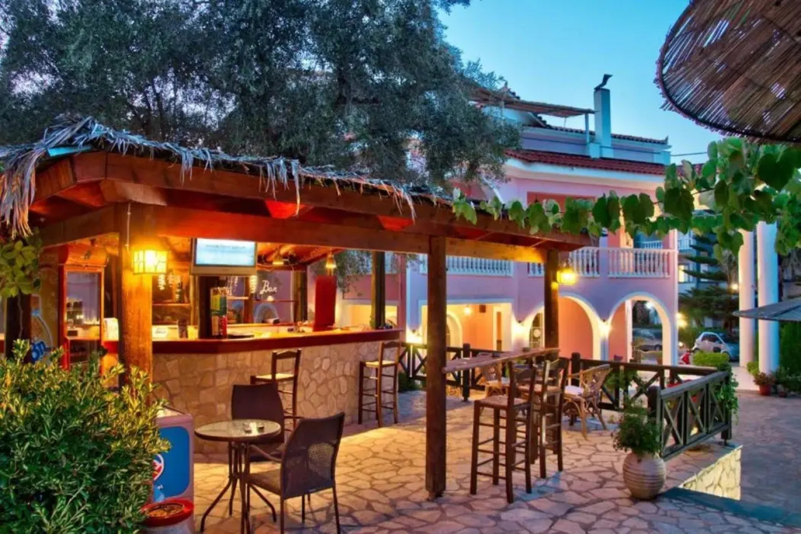 Kyprianos Aparthotel