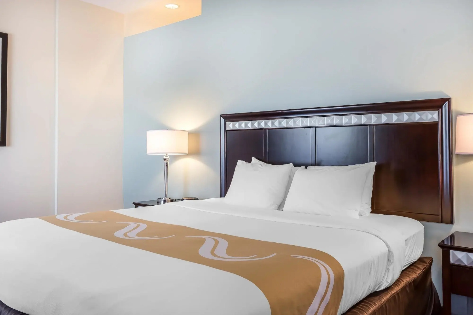 Comfort Inn & Suites Irvine Spectrum