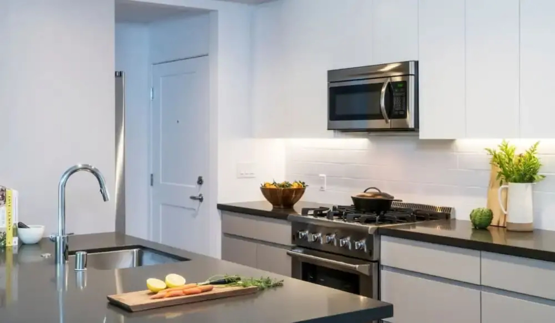 Sharon Green Condominiums