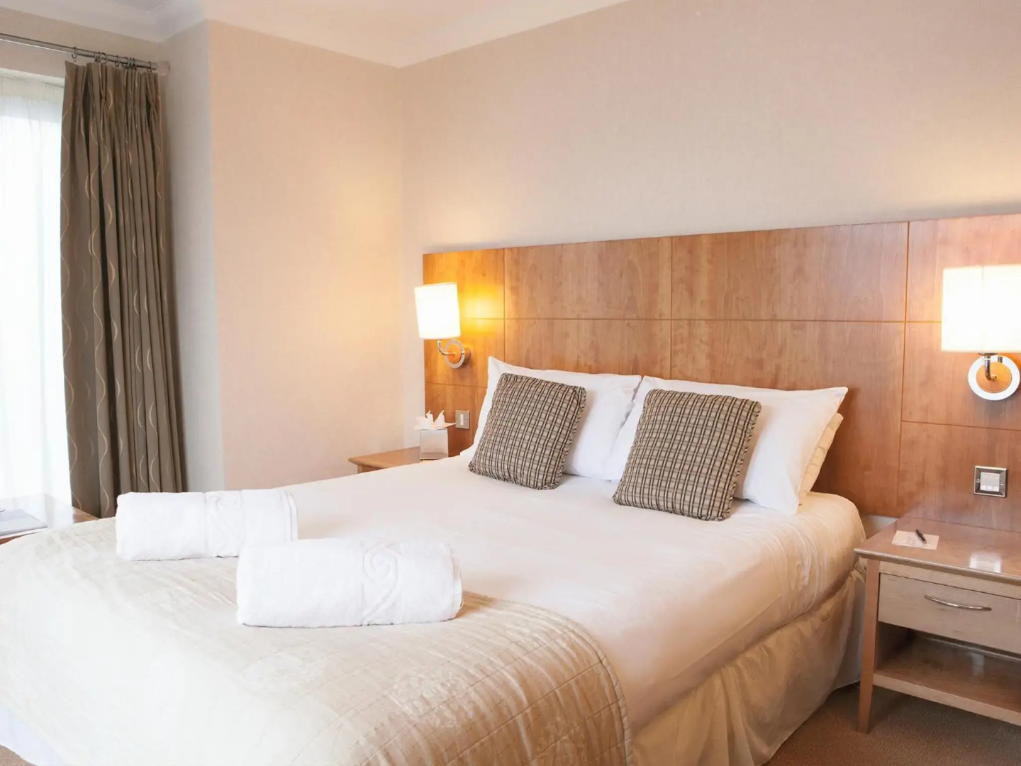 Harbour Heights Hotel