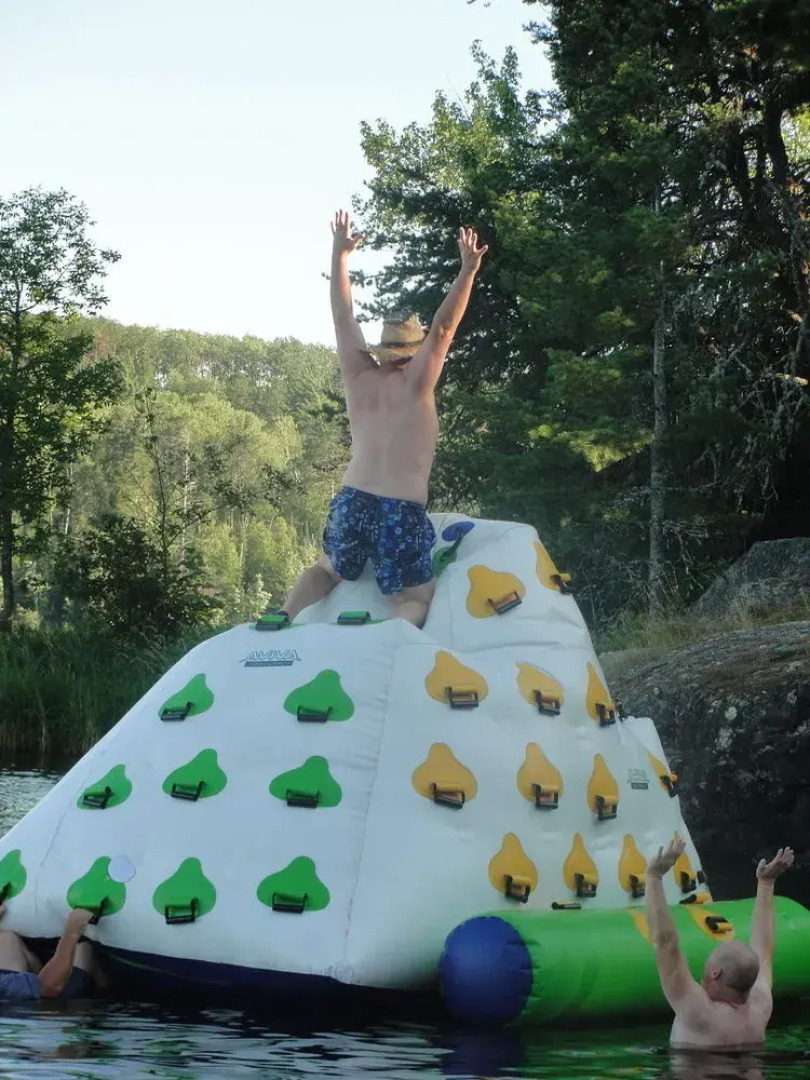 Pine Point Lodge, Resort & Motel