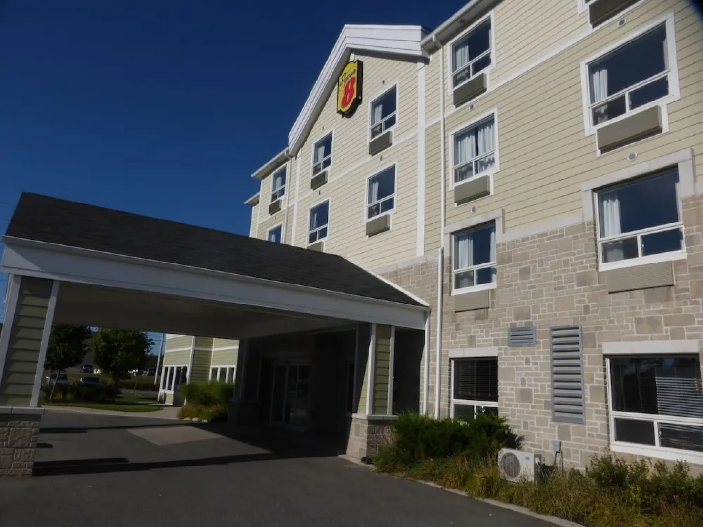 Super 8 by Wyndham Peterborough