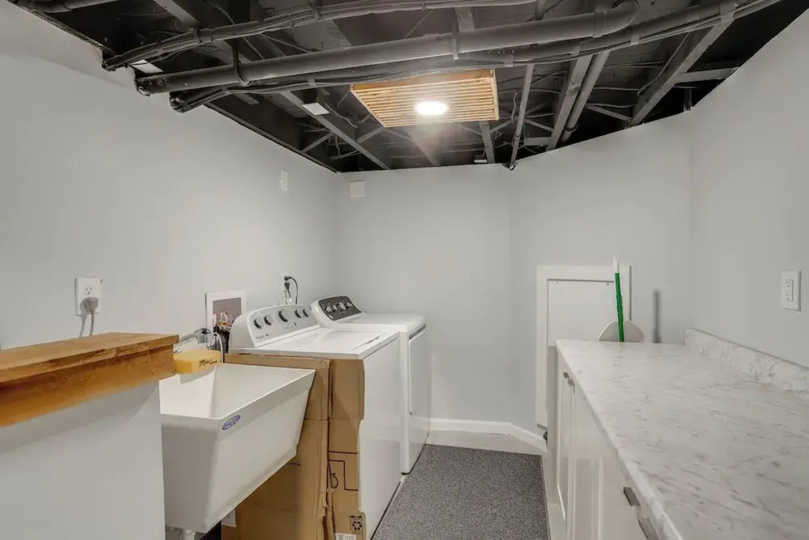 Walk to Lake Erie: Spacious Home in Sandusky!