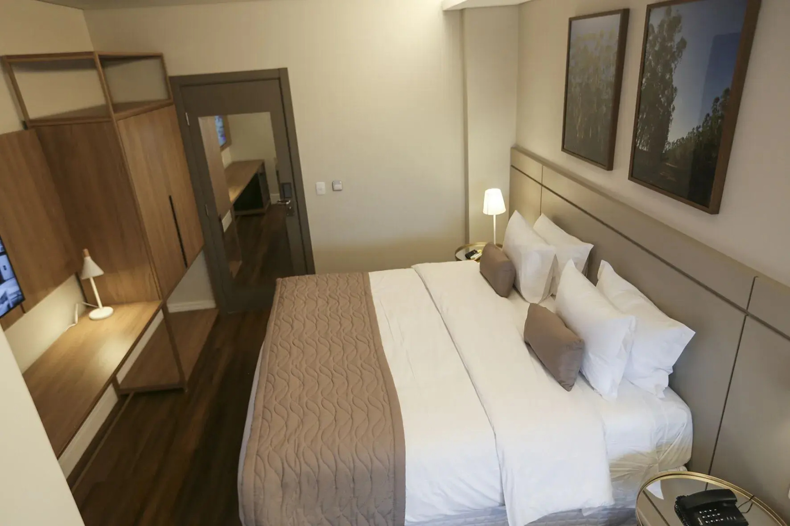 4WOO Hotel