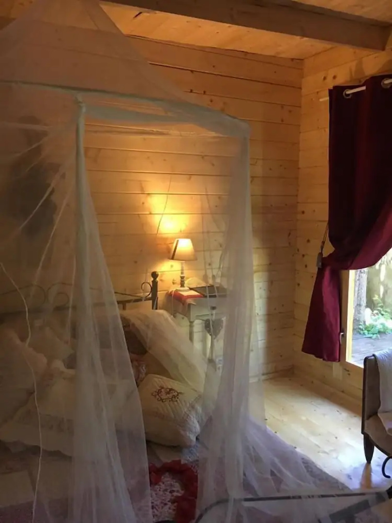 La cabane Romantique et sa balneotherapie