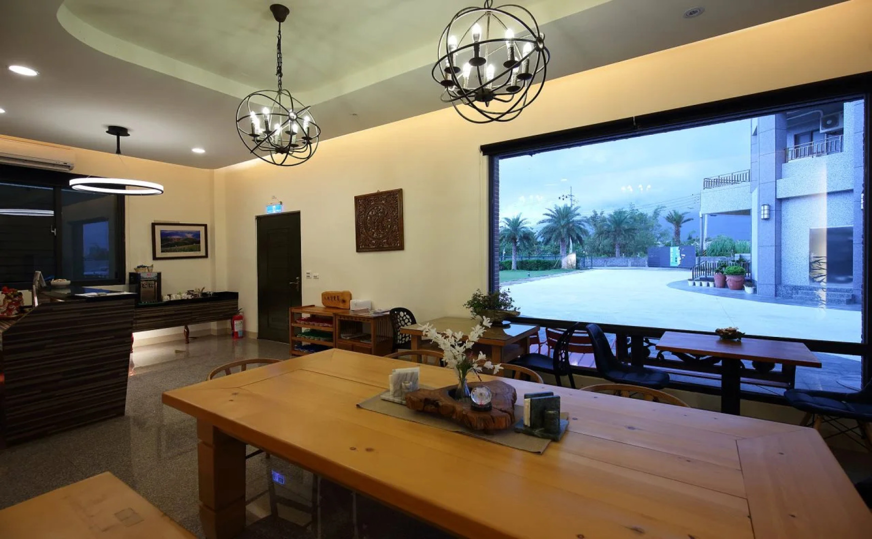 Flowers Bed and Breakfast