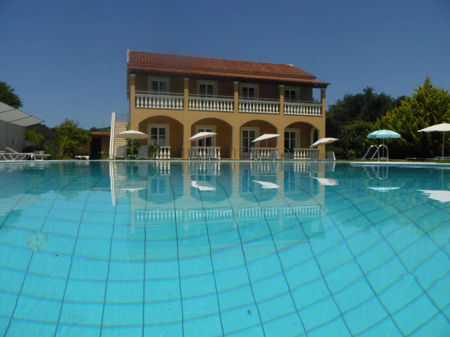 Katsaros Studios & Apartments