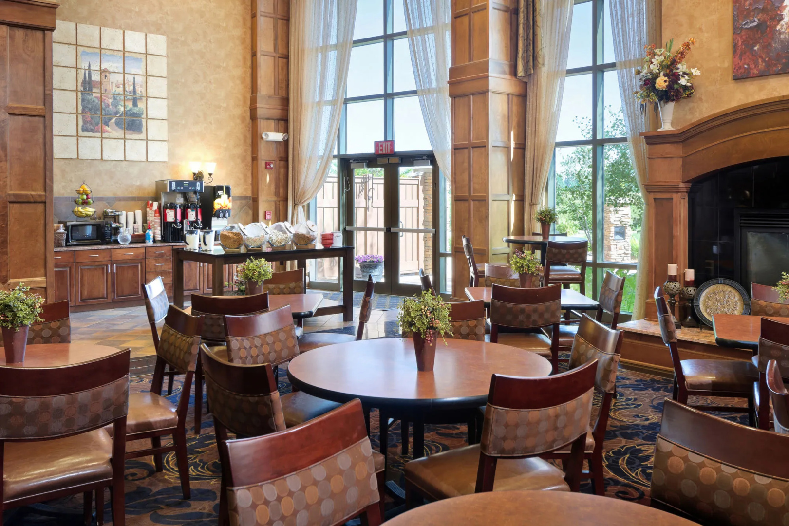 Clubhouse Hotel Suites Sioux Falls