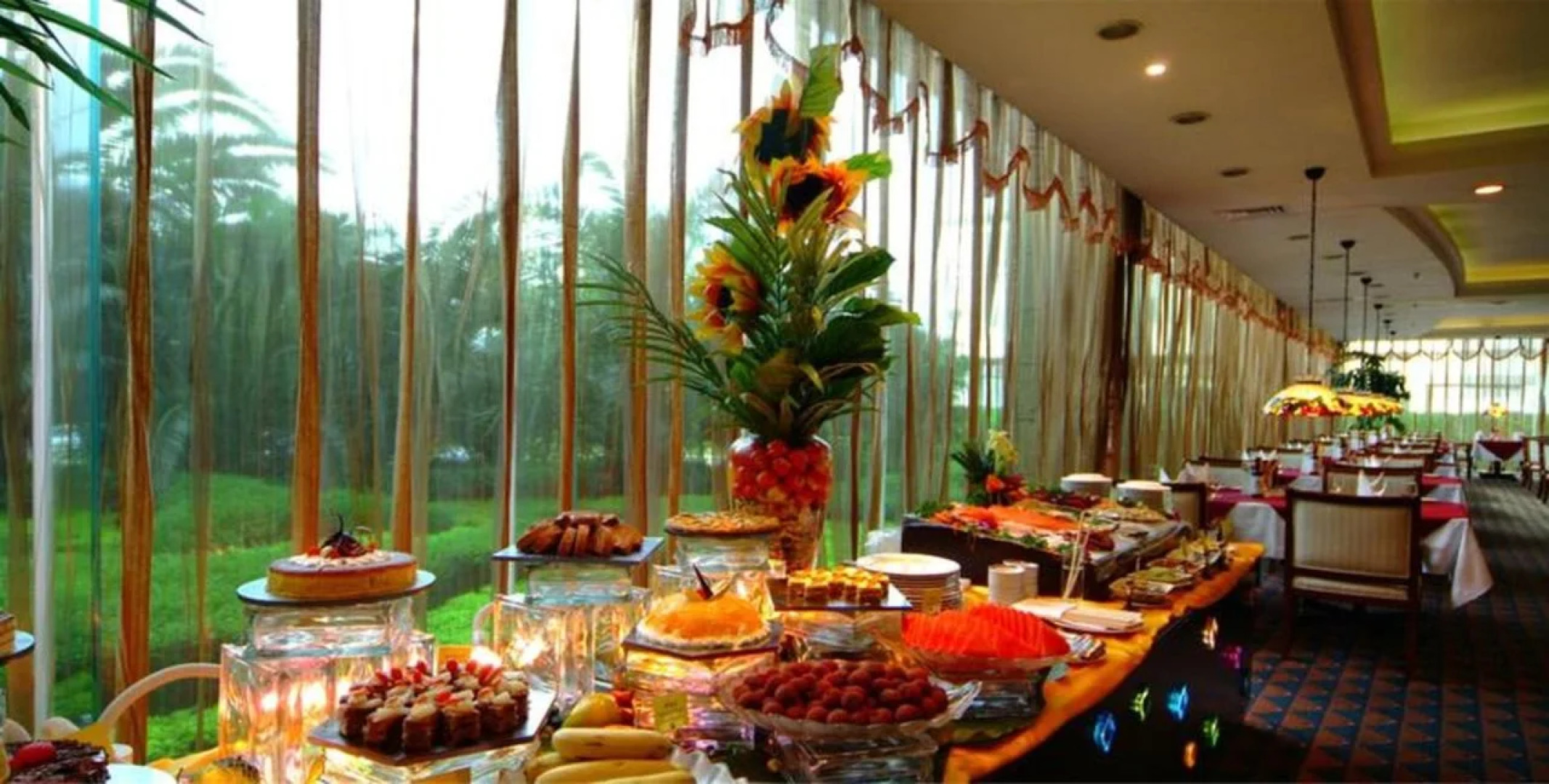 Dongguan Gladden Hotel