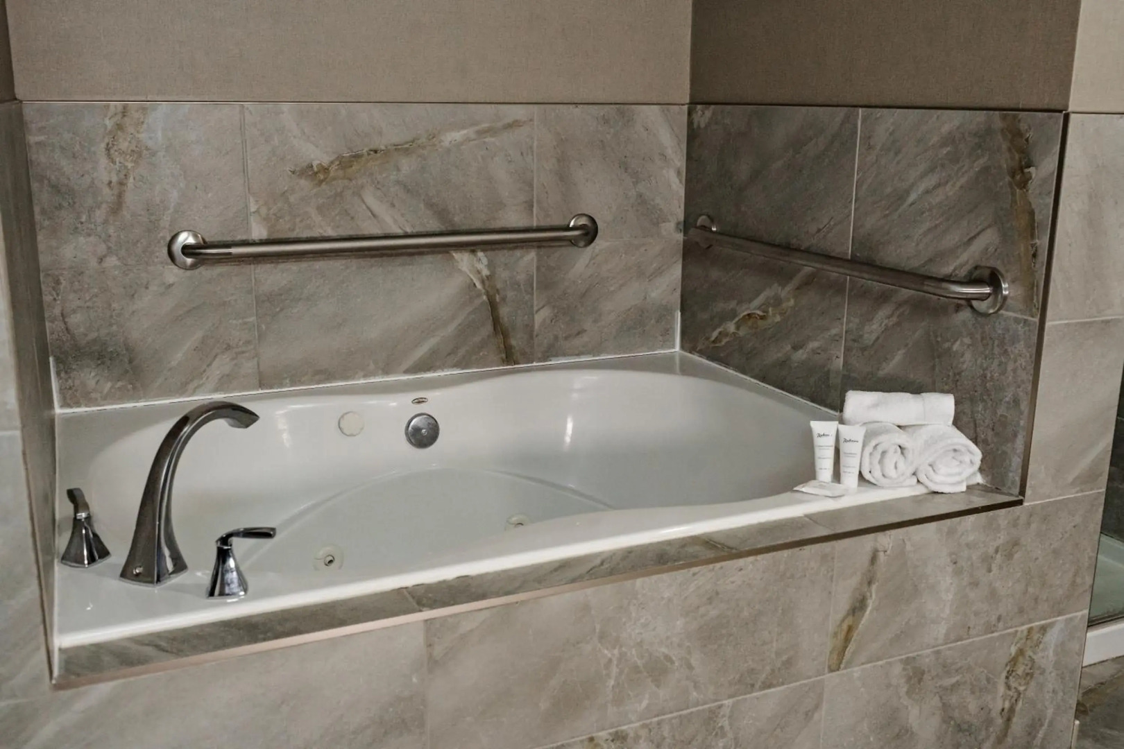 Radisson Hotel Edmonton Airport