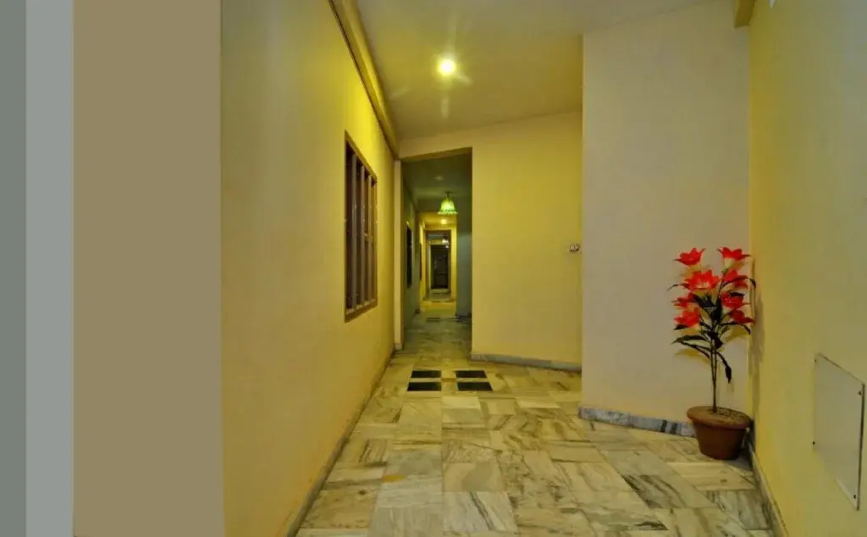 Hotel Golden Dust Puri