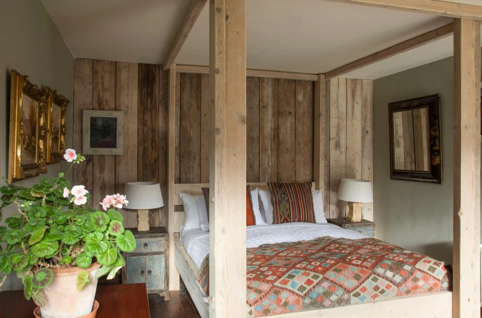 The Stable Yard House at Burtown House & Gardens