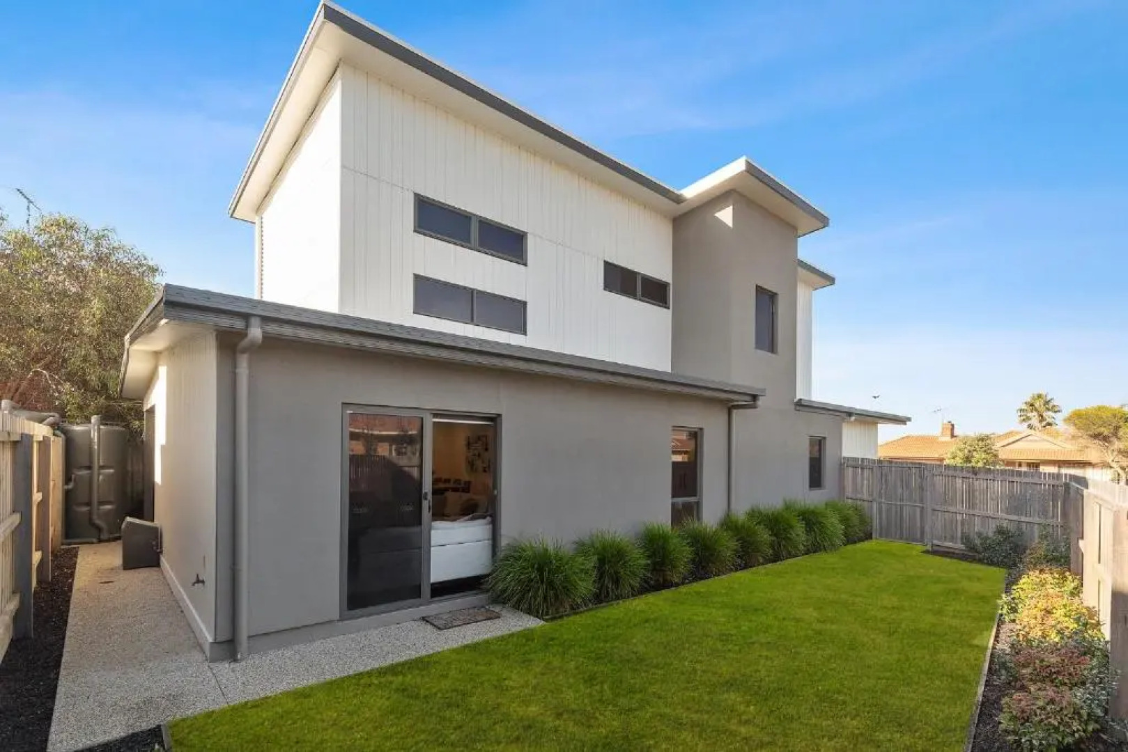 TORQUAY Relax and Unwind Beach 300m Table Tennis