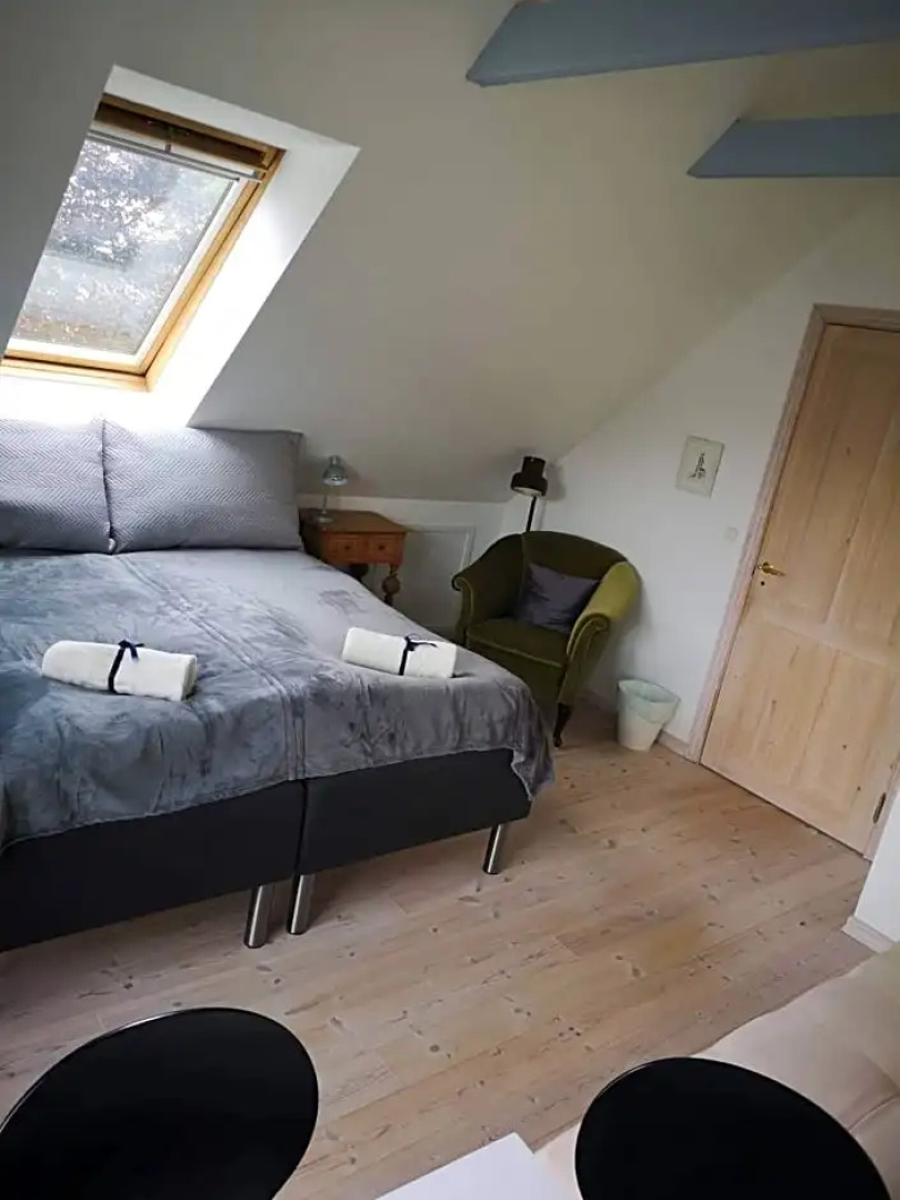 Hvirrekærgaard, midt i naturen.