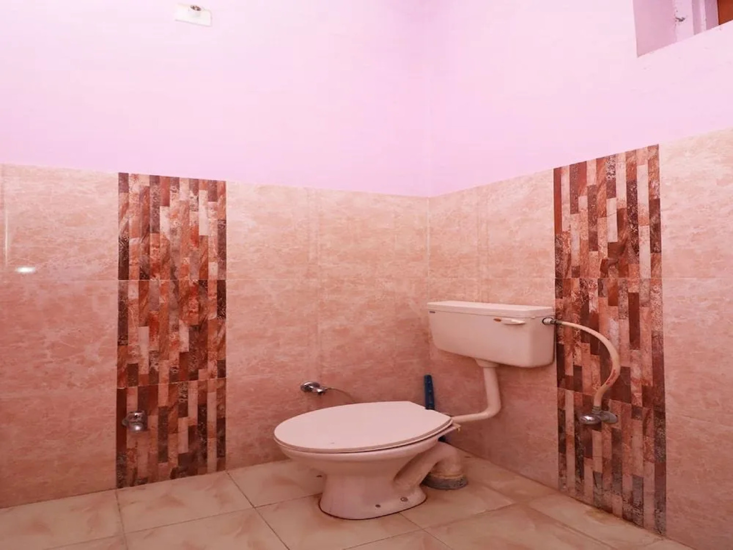 Oyo 22644 Bhagat Palace