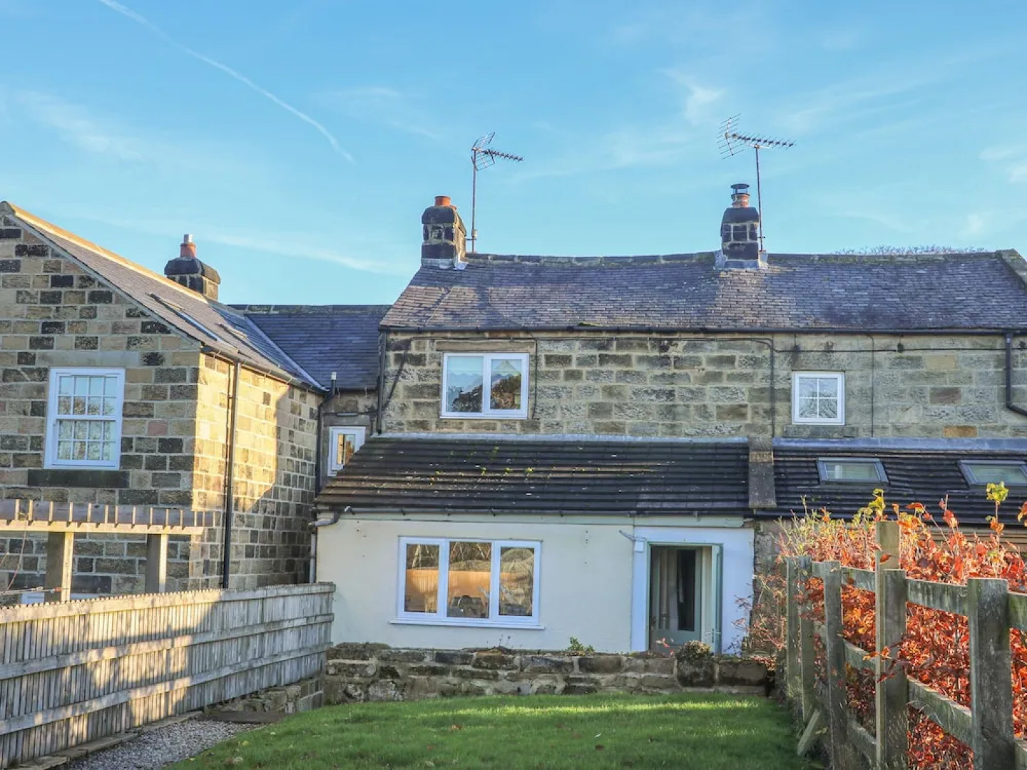 7 Scarah Bank Cottages