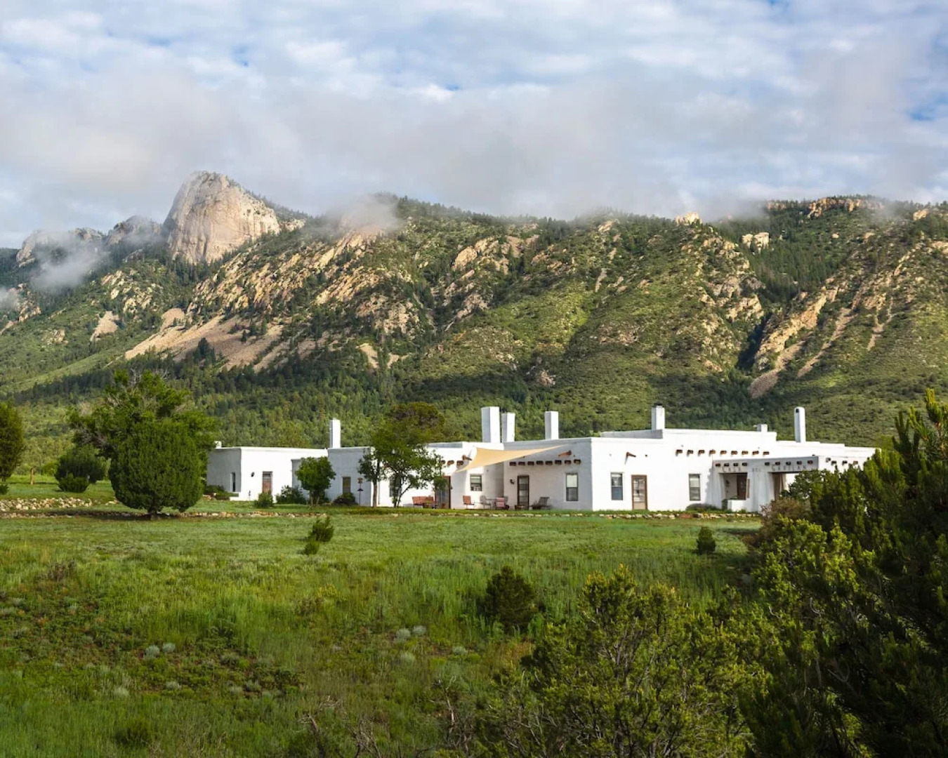 Casa del Gavilan Historic Inn