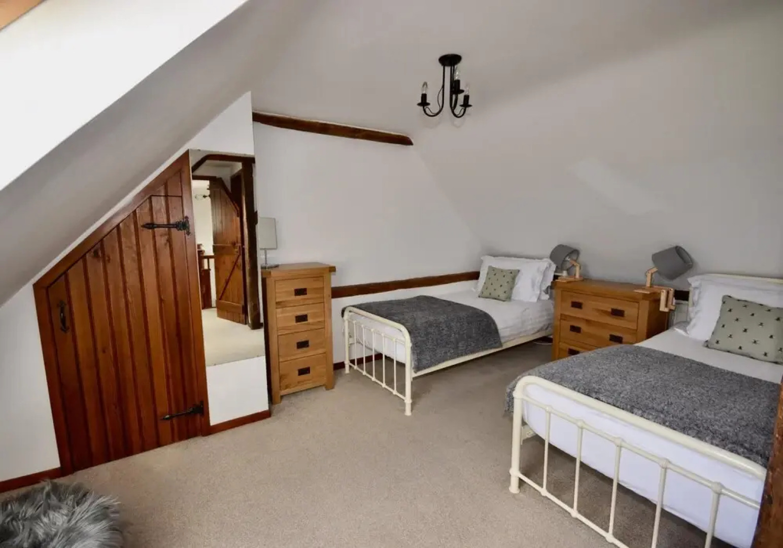 Old Byre is a Stunning Dog Friendly Barn Conversion Sleeps 6