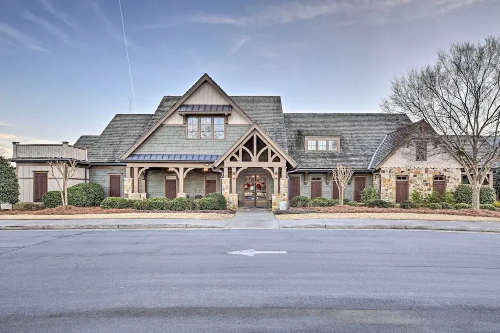 Lake Access: Waleska House w/ Floating Dock!