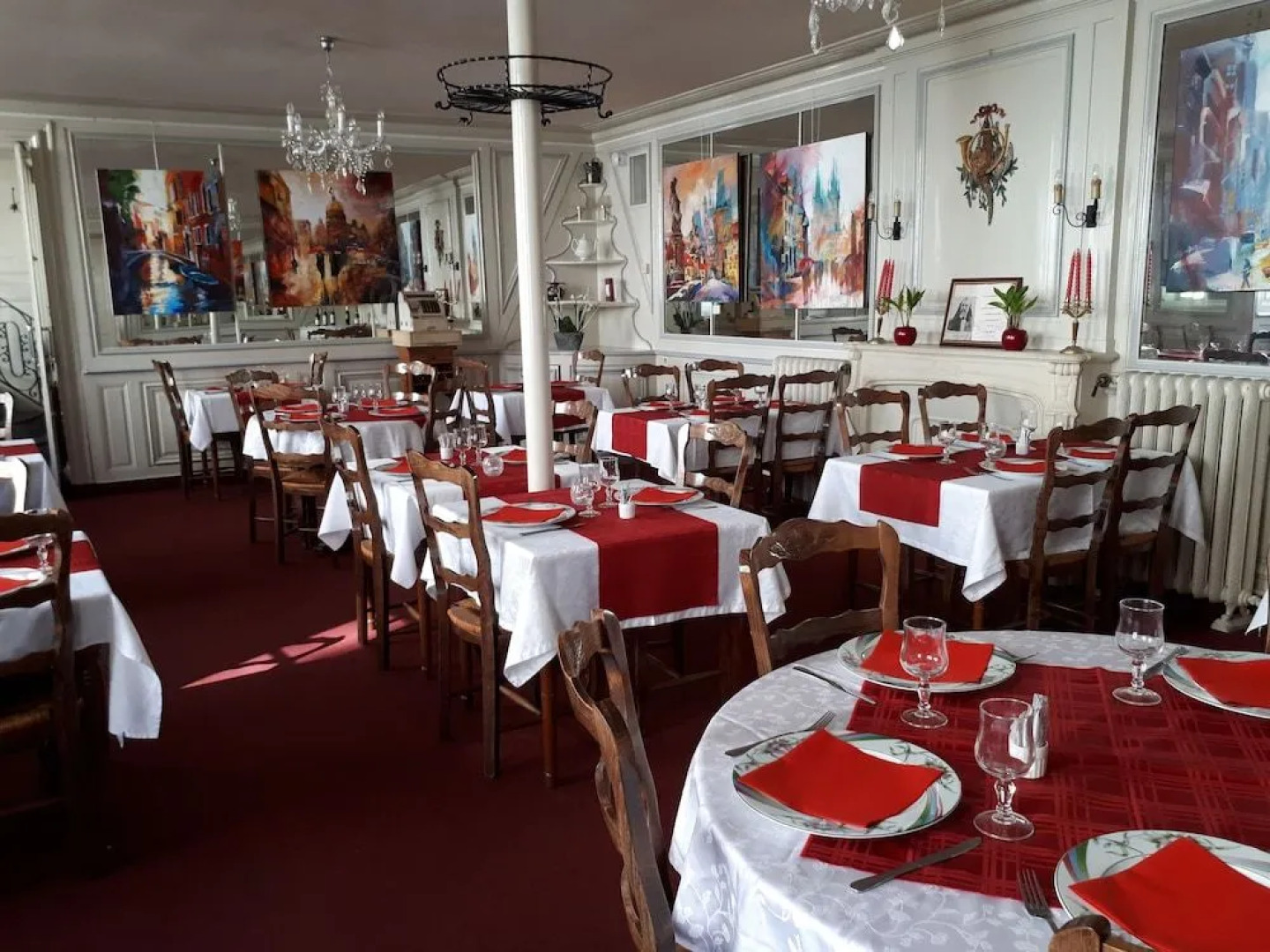 Logis Le Grand Hotel du Louvre