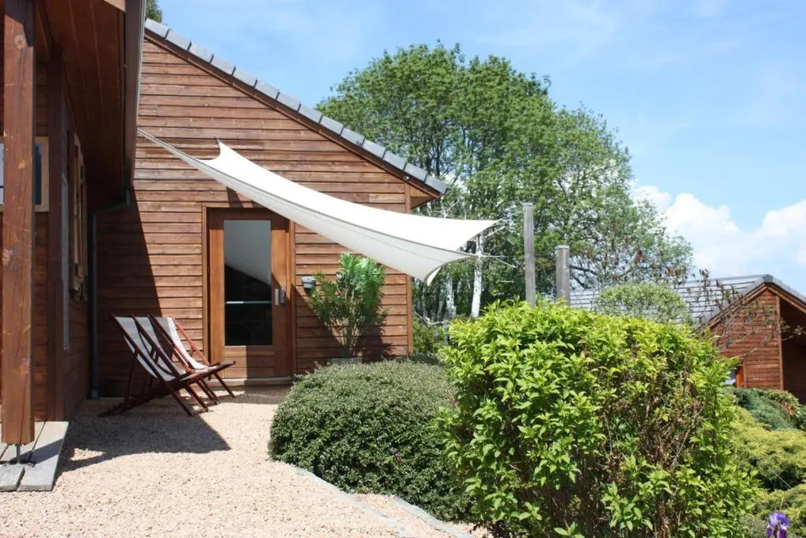 Volcans Vacances Les Chalets Du Lac