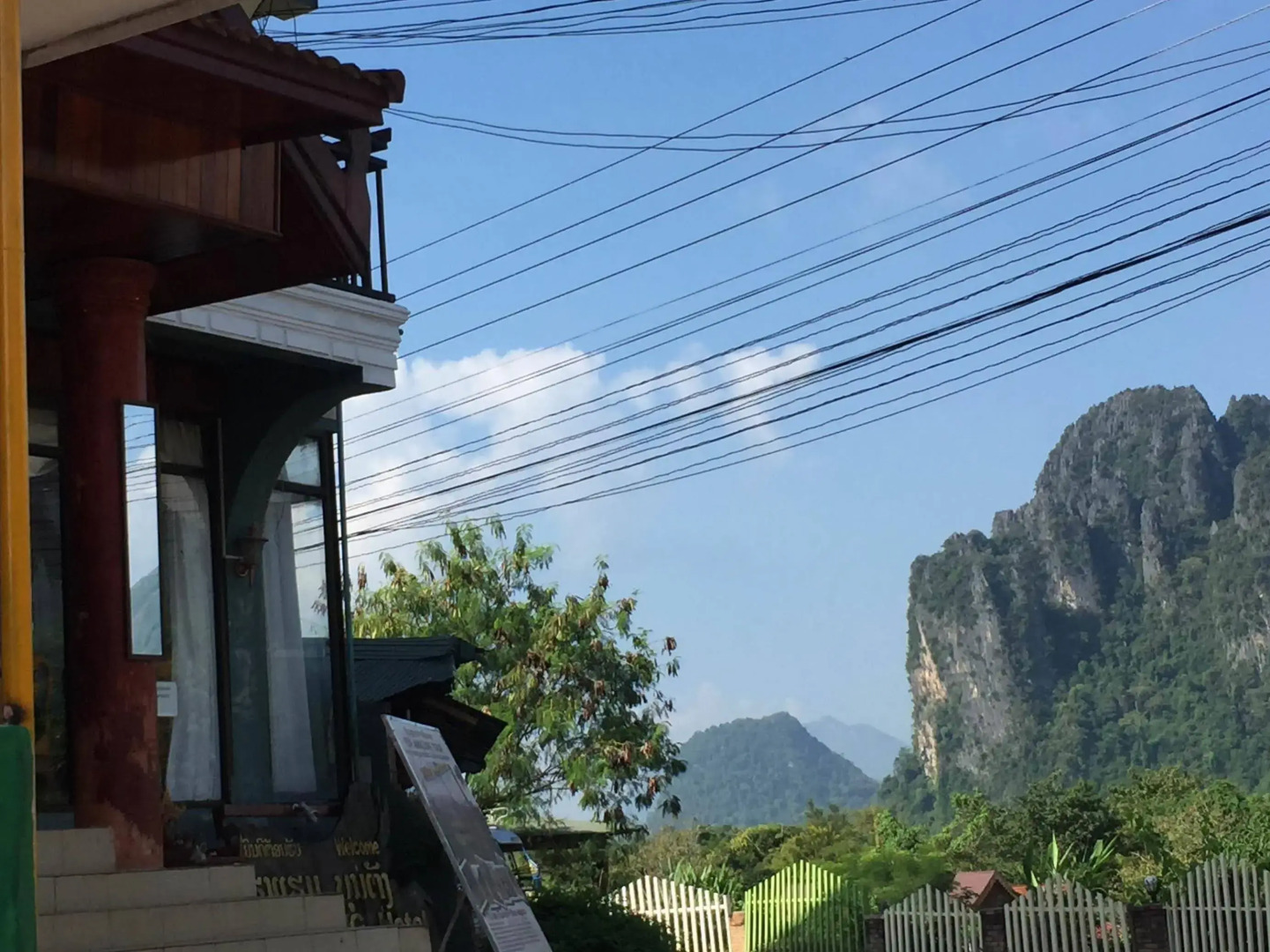 Mountain View Riverside Boutique Hotel