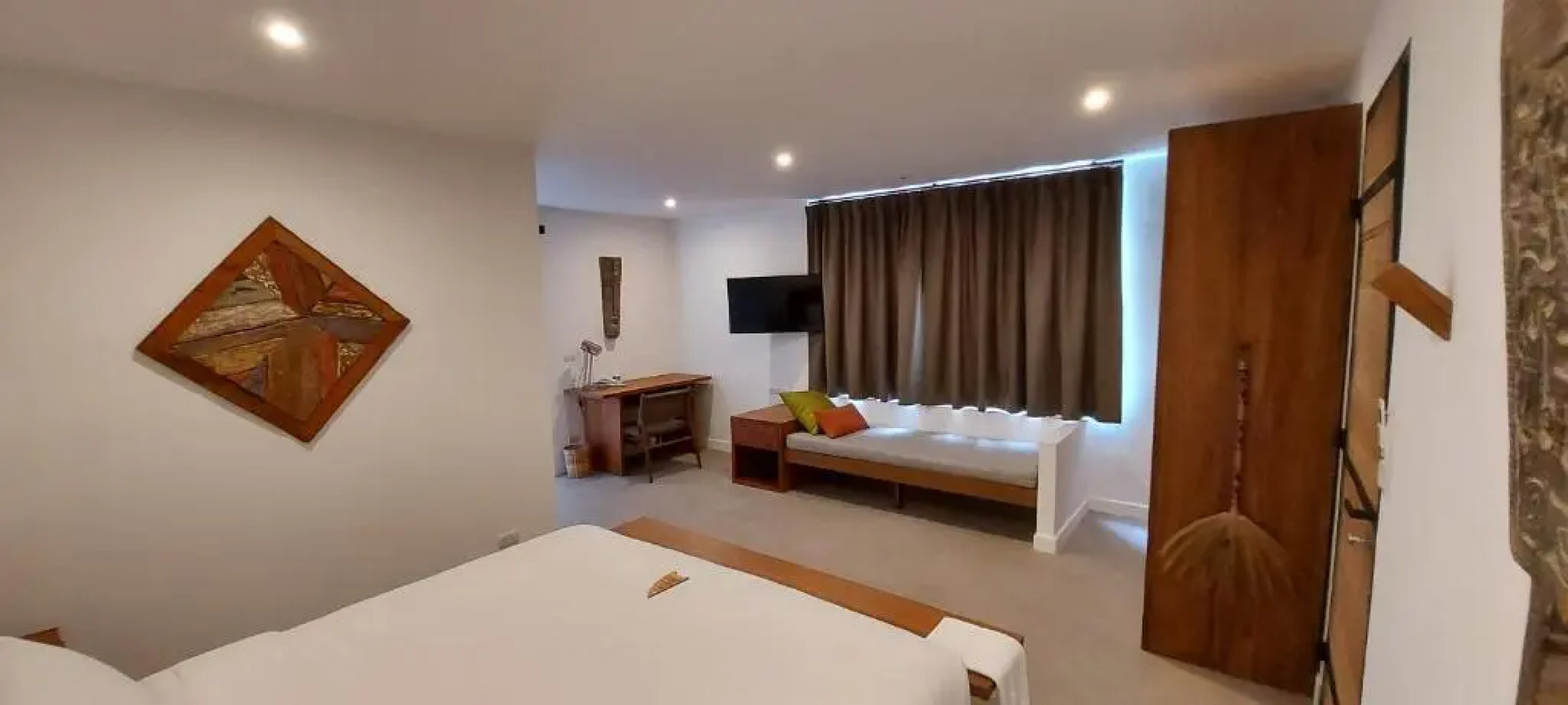 The Mooring Resort Hotel	