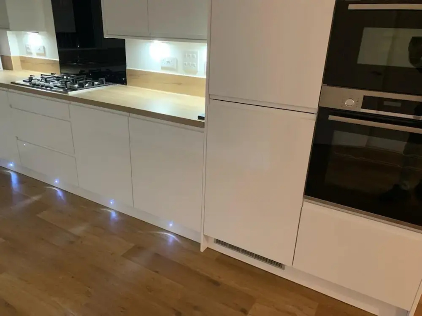 Brand New Entire 4 Bed House/multiple Parking