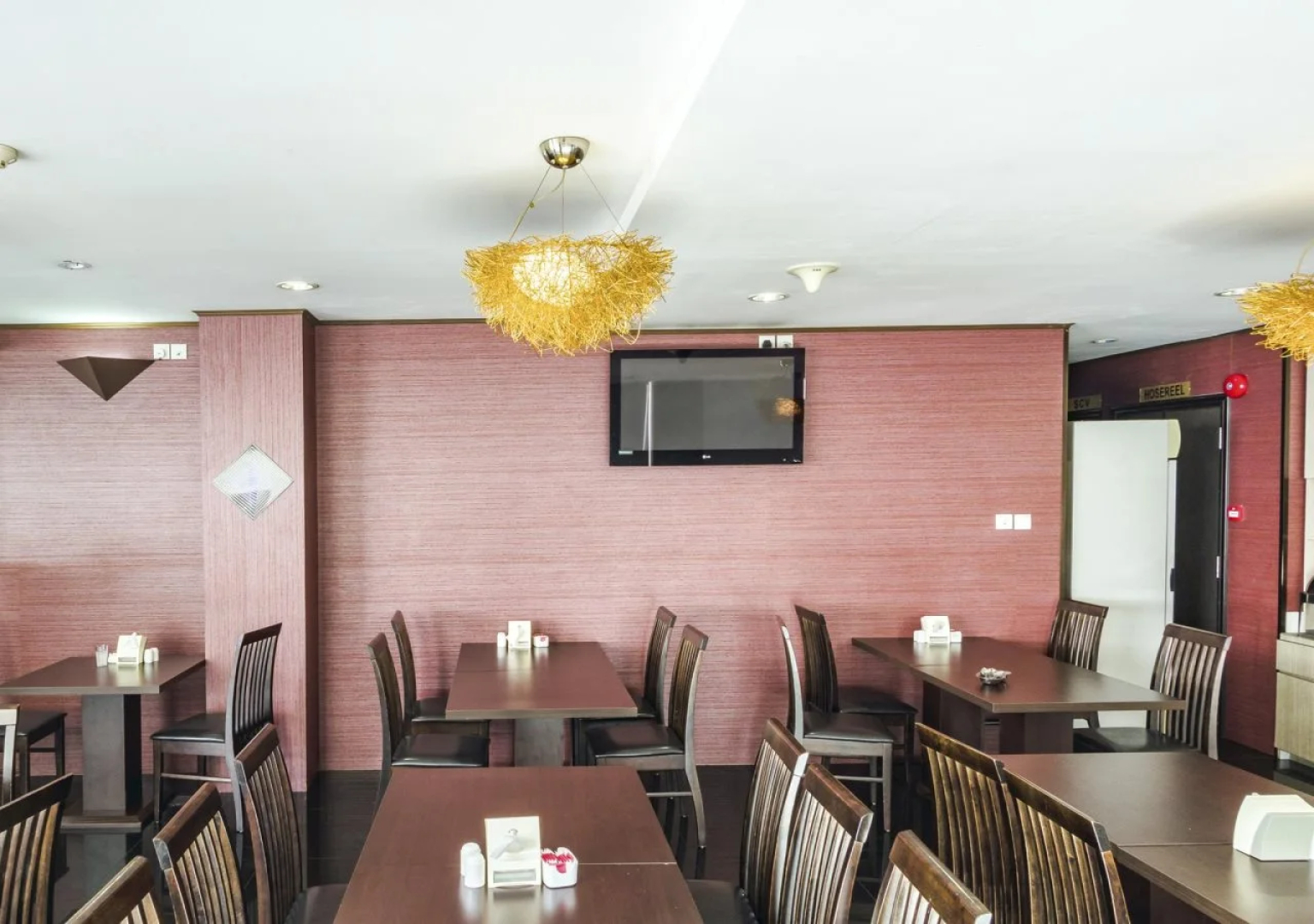 Rest Bugis Hotel