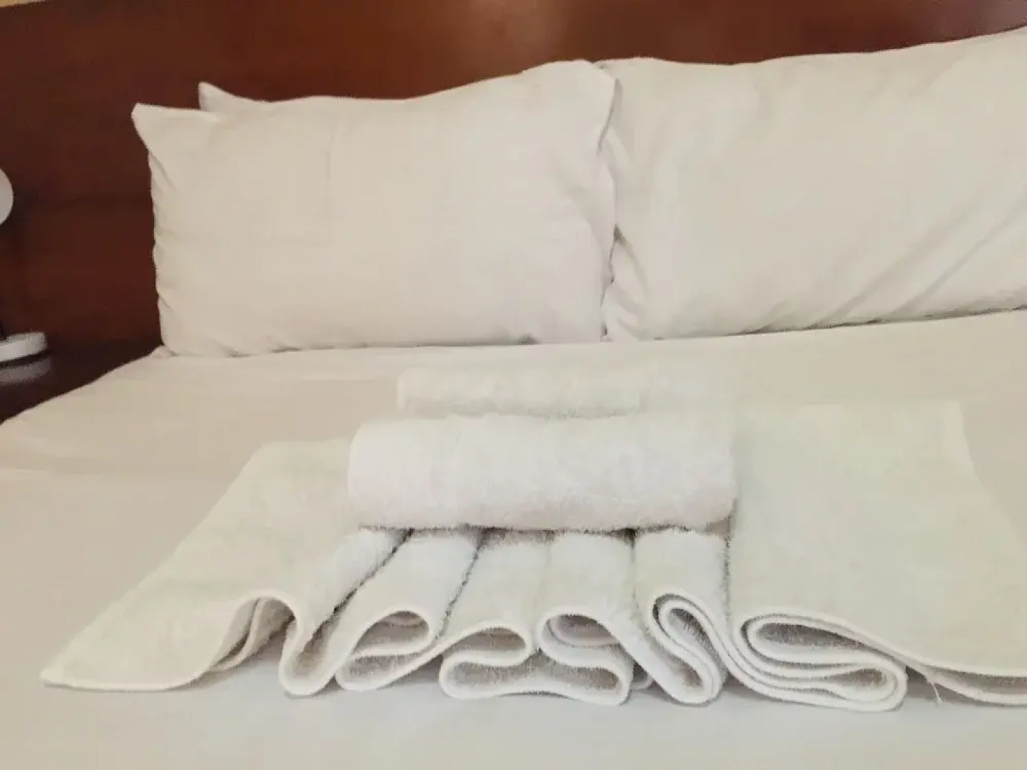 Island Avenue Guest House