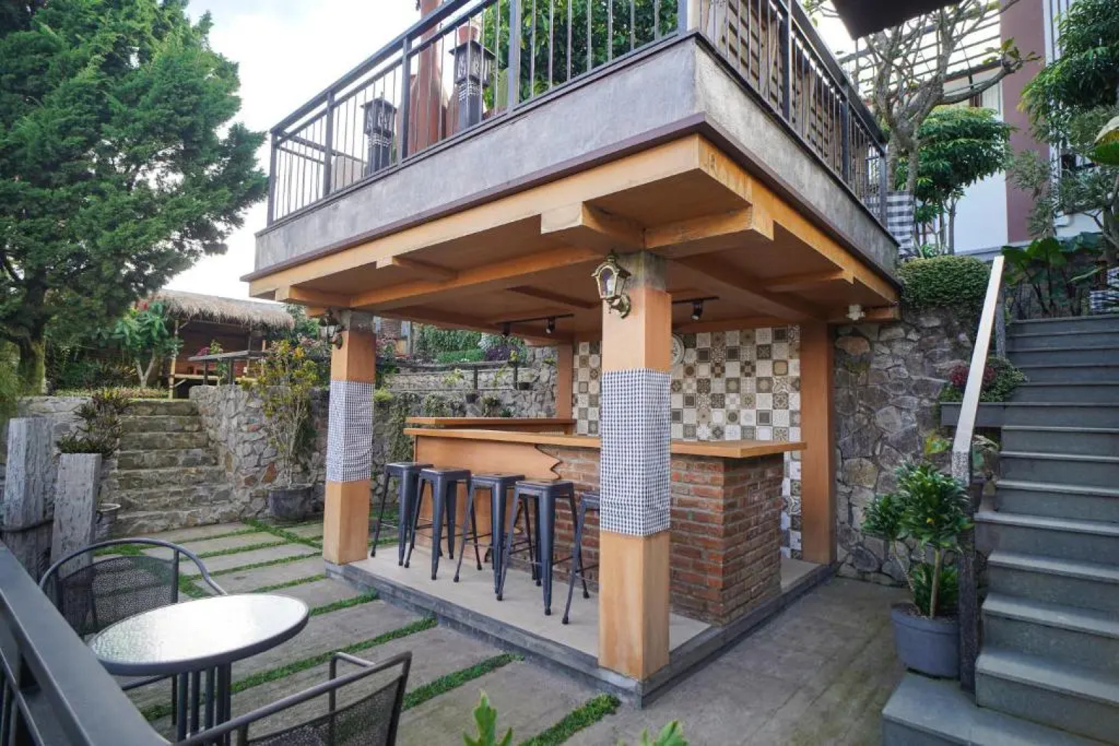 Omah Angkul-Angkul Villa