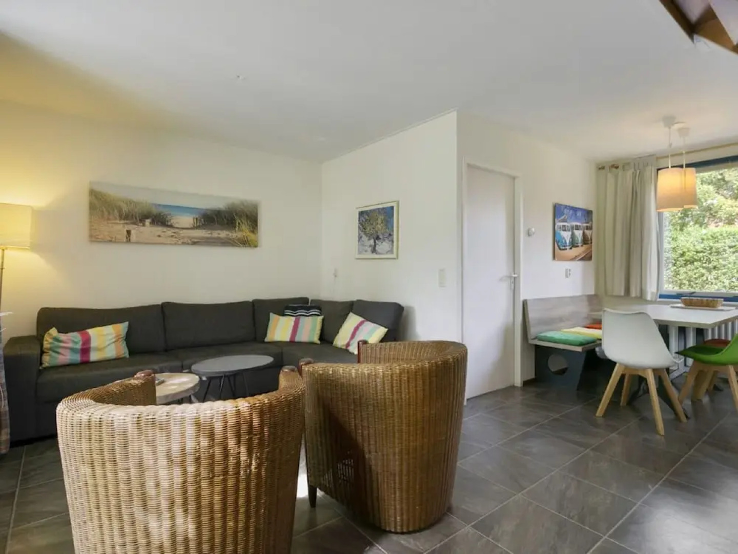 Pleasant Holiday Home in Ouddorp With Garden