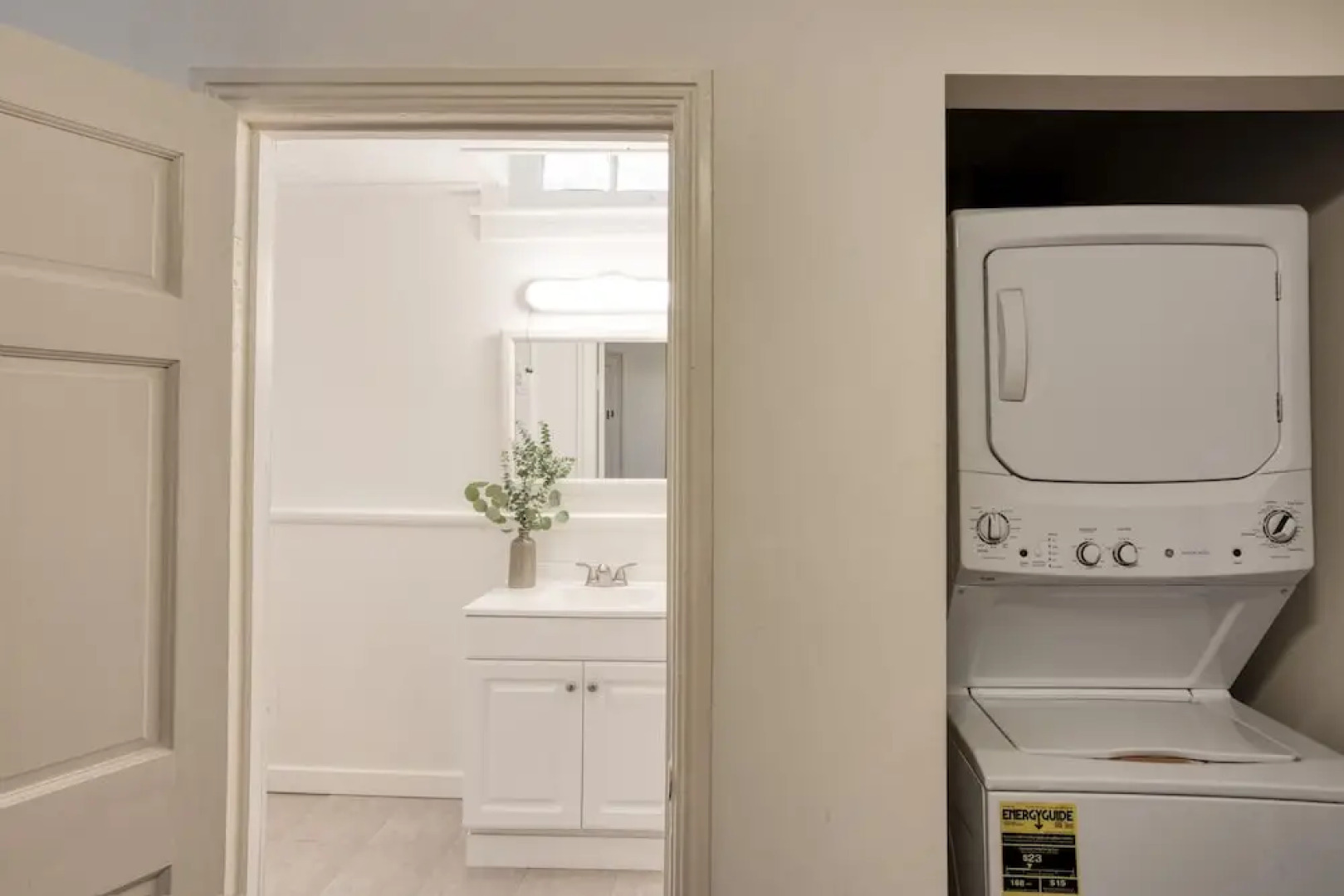 Elliot by Avantstay Historic Character Home in Great Location!