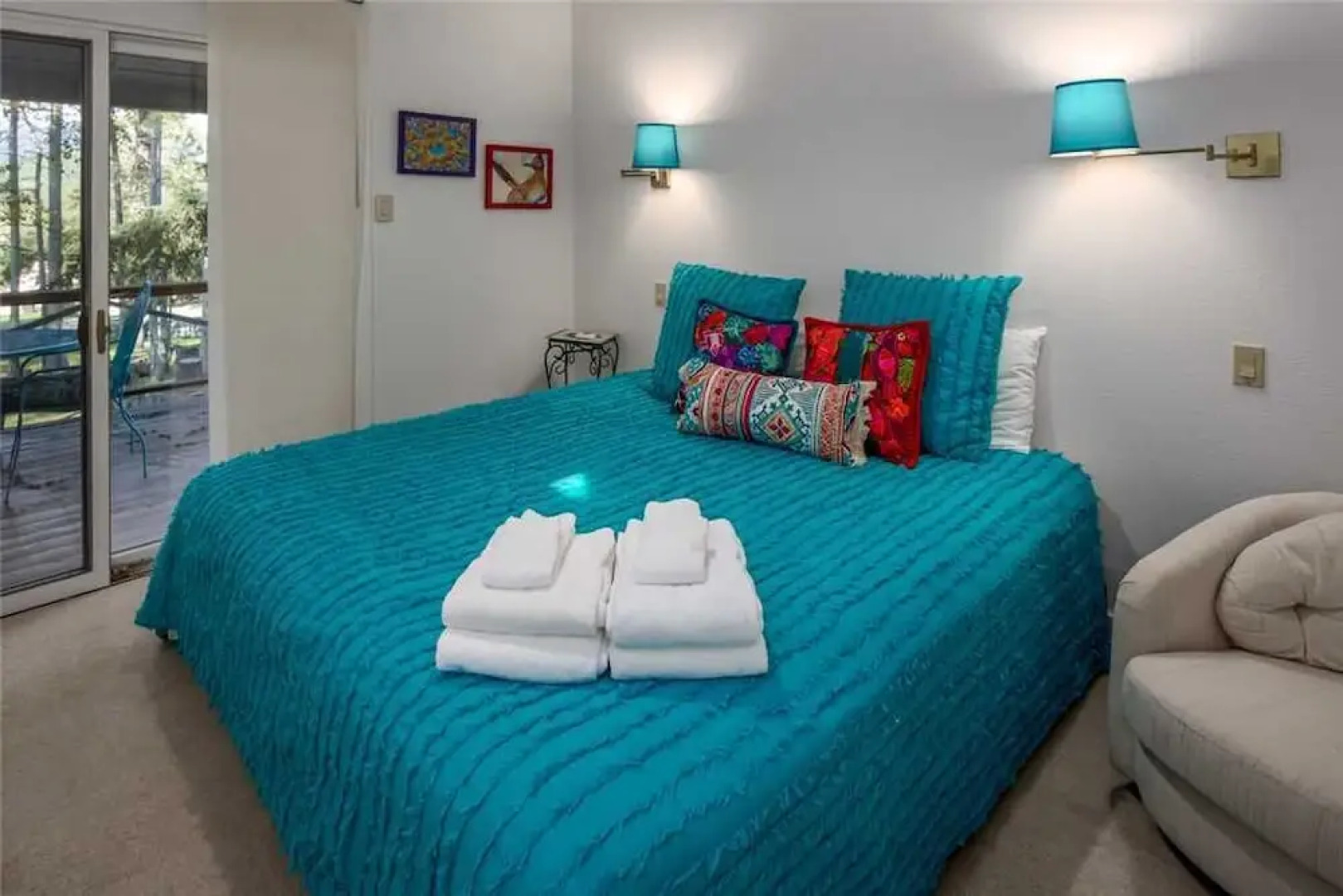 Hill Top Mountain View - Four Bedroom Cabin with Hot Tub