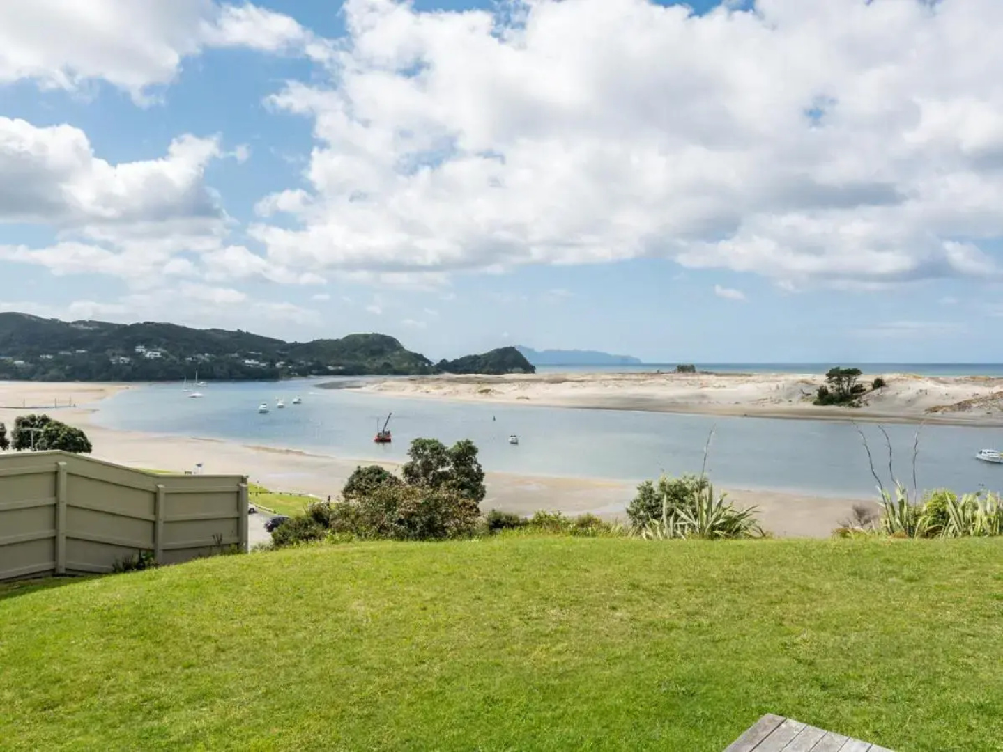Roberts Retreat - Mangawhai Holiday Home