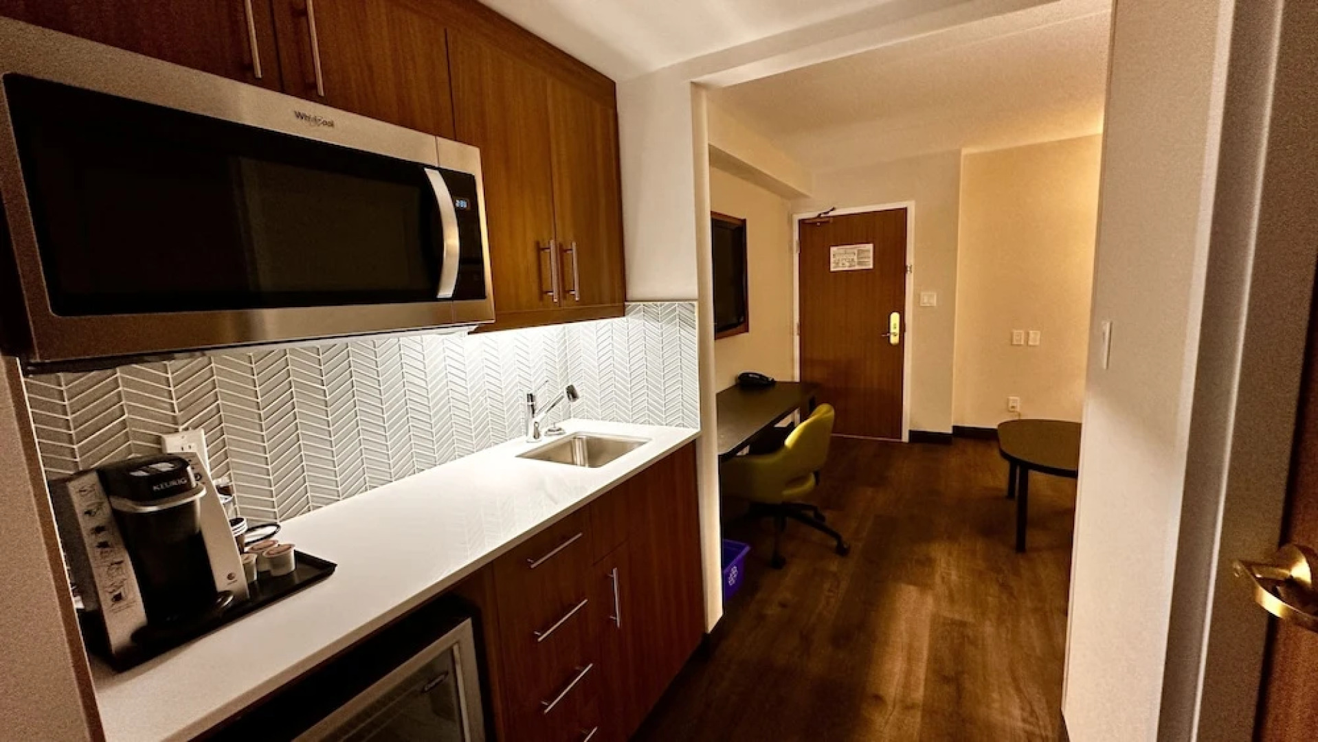 Newmarket Hotel & Suites