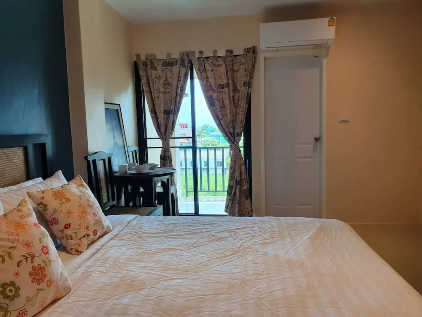 Samutsakorn Apartment