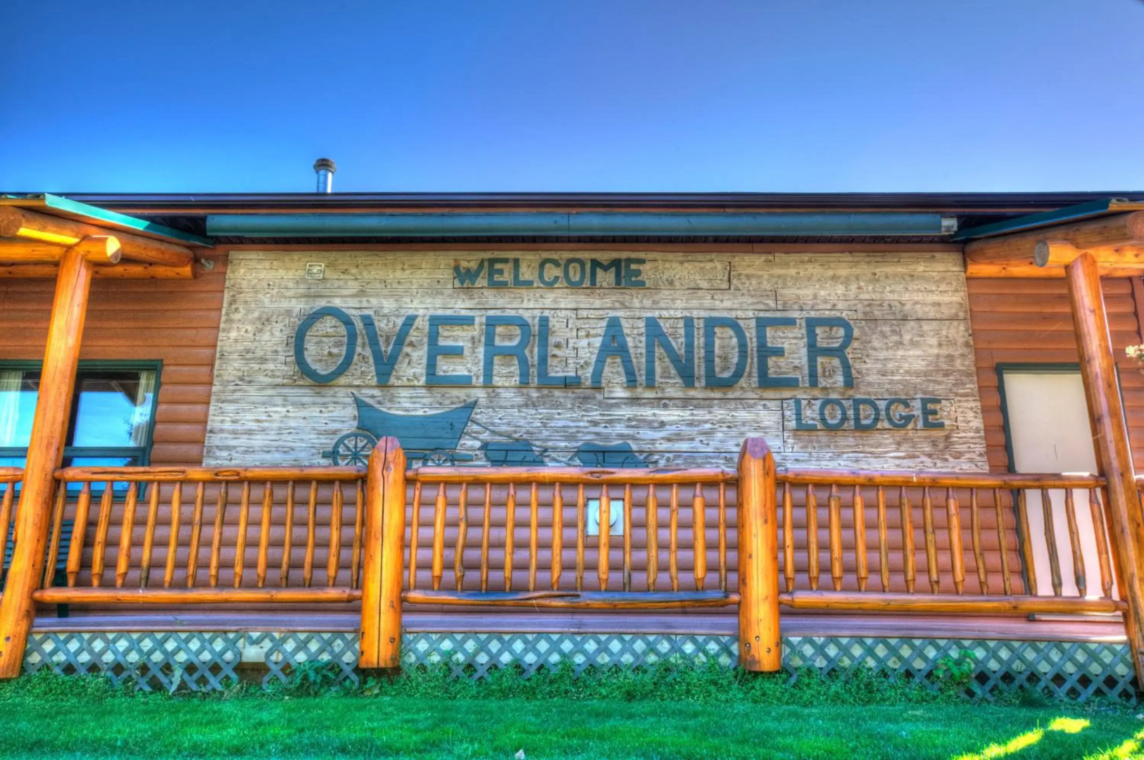 Overlander Mountain Lodge