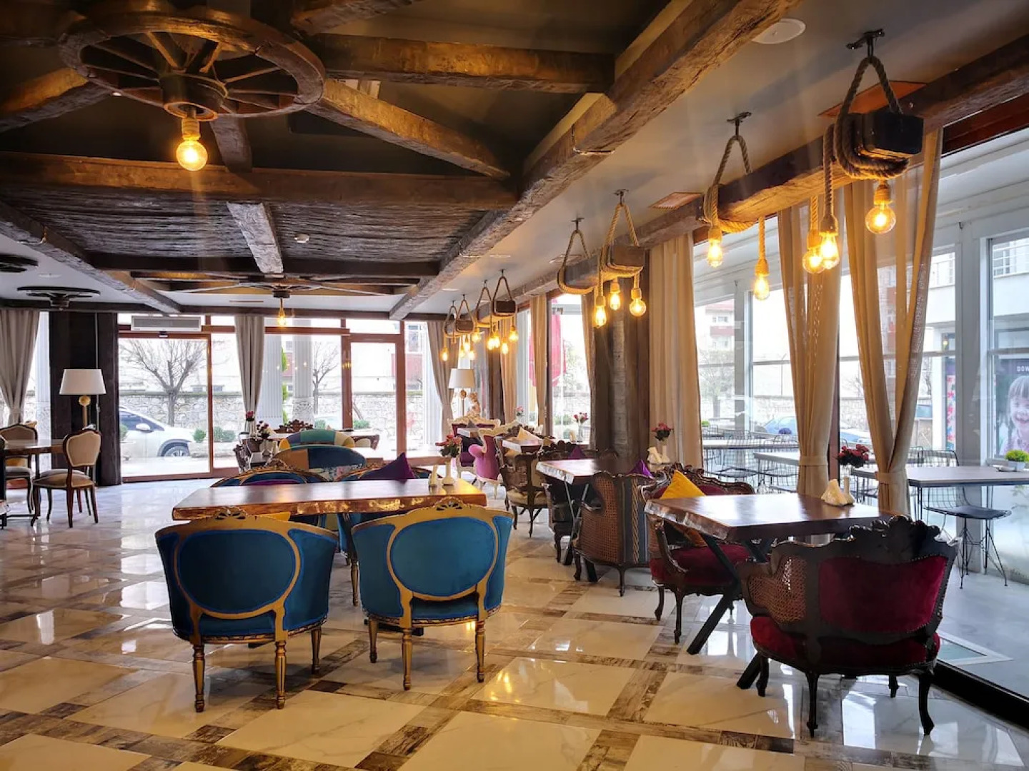 La Rossa Boutique Hotel