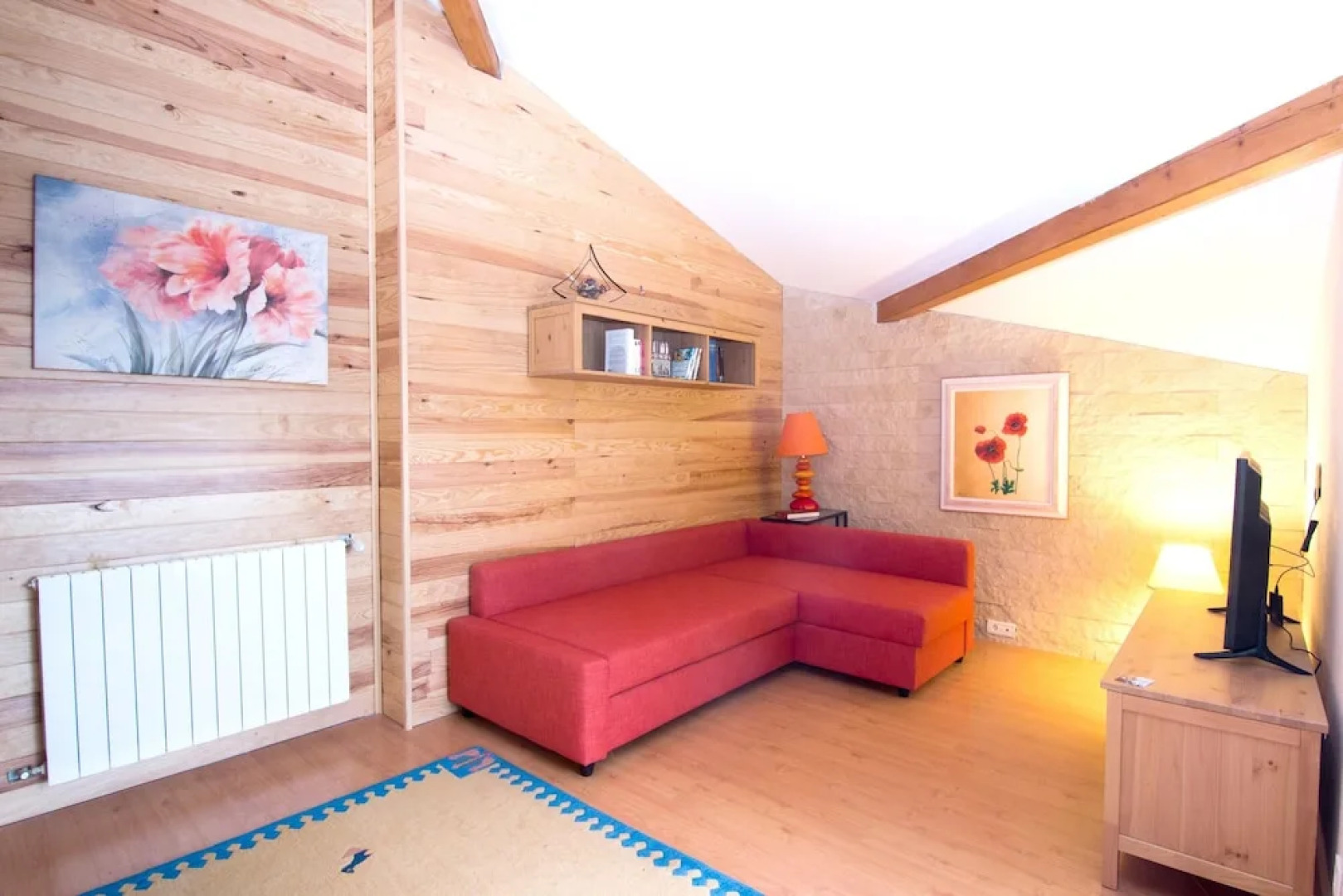 Apartment With 2 Bedrooms in Collonges-sous-salève, With Wonderful Mountain View, Shared Pool, Enclosed Garden - 5 km From the Slopes