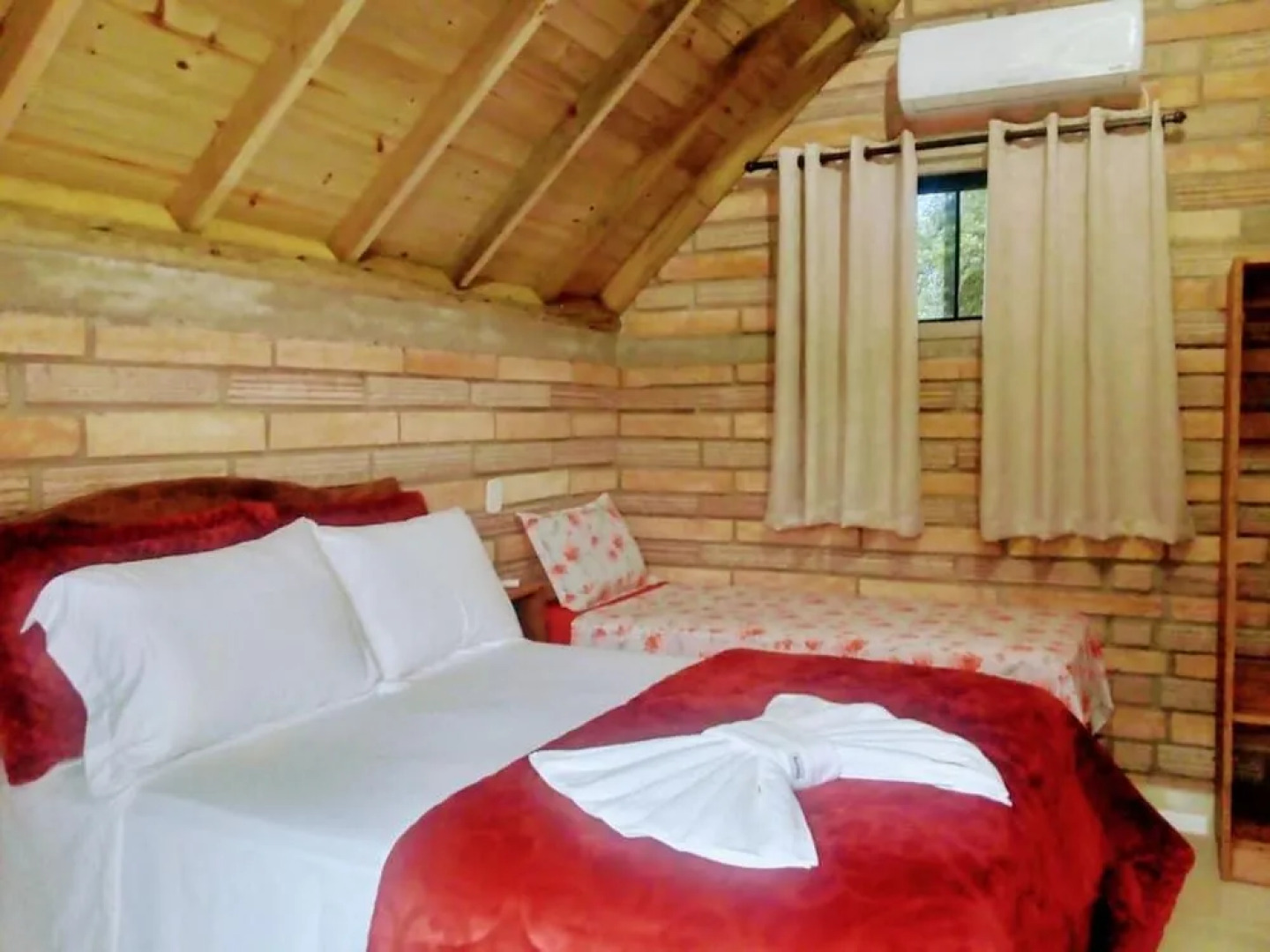 Chalés Vale do Rio do Boi