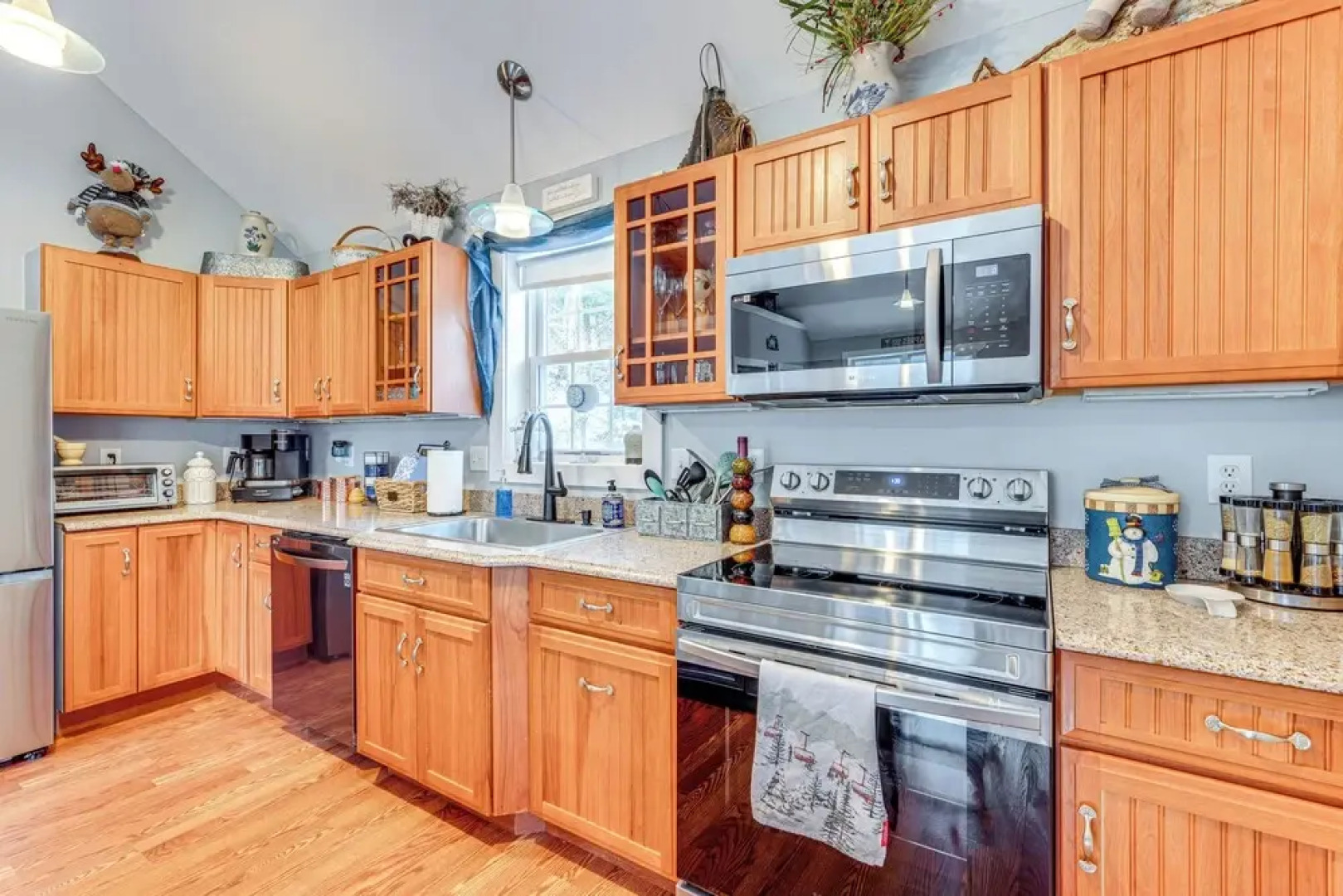 Ski, Hike & More: White Mountains Family Home