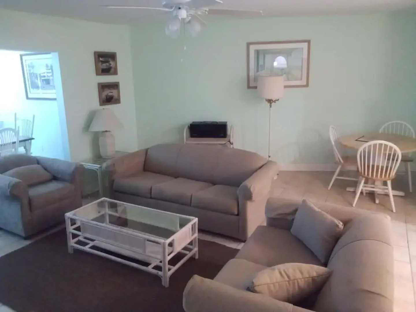 Taranova at Seawatch Inn