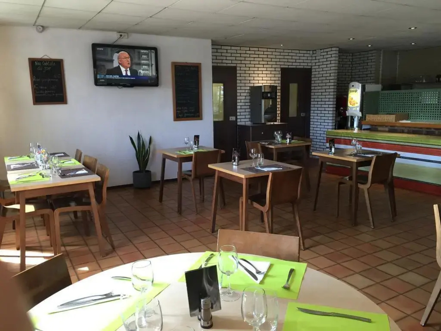 Kyriad Geneve - Saint-Genis-Pouilly